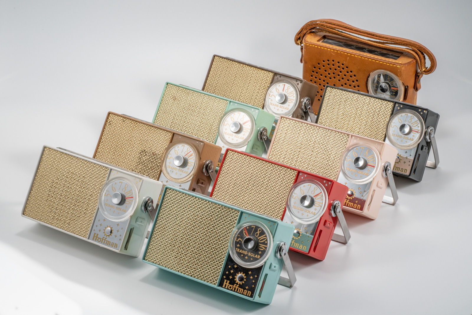 Hoffman Model 709 Nine-Transistor Solar Radios • Museum Of Solar Energy
