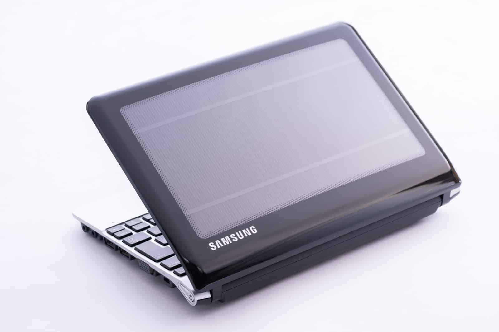 Samsung NC215S Solar Powered Laptop